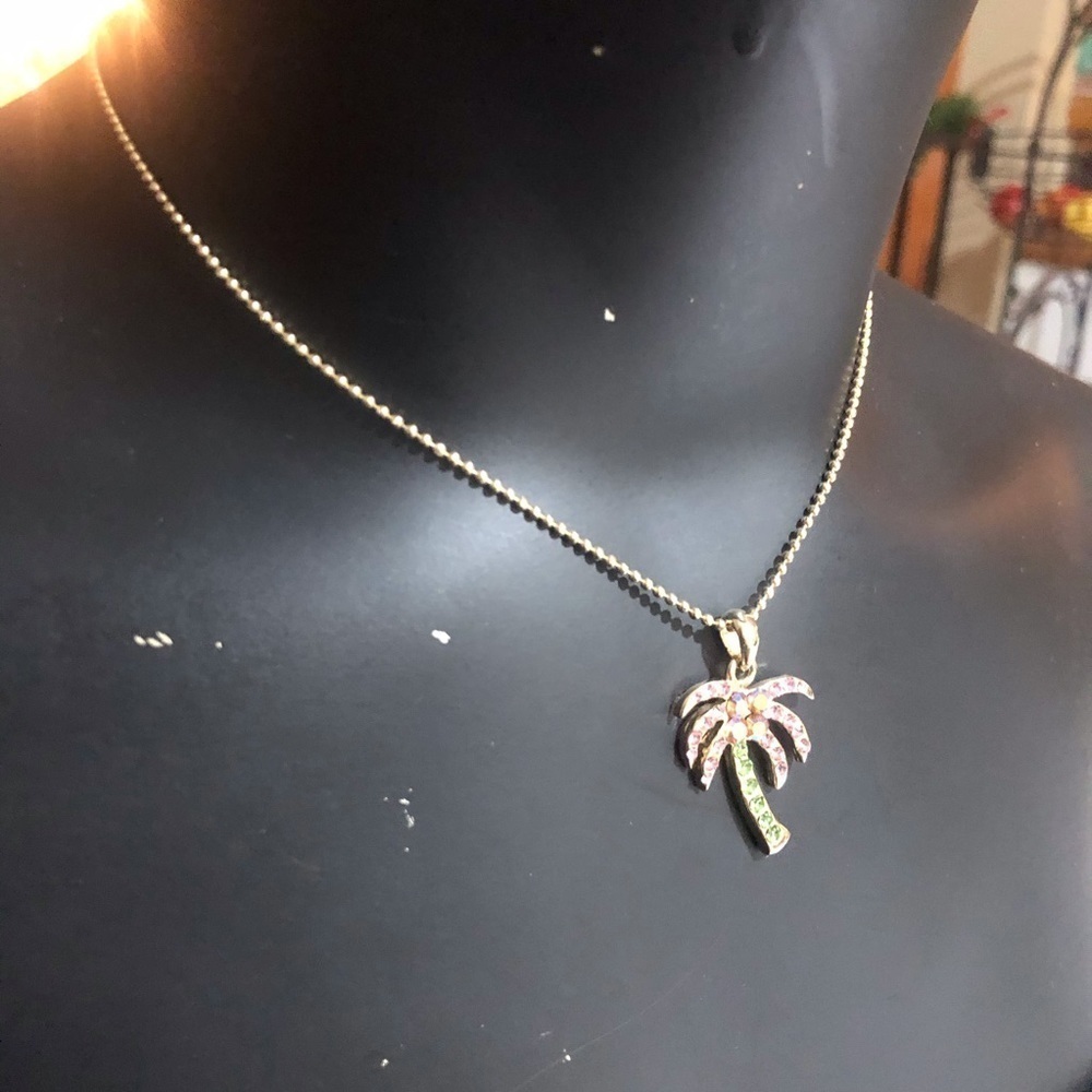 Rhinestone PalmTree Pendant Gold Tone Necklace - Picture 3 of 6